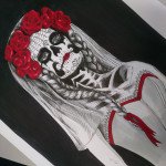 La Catrina wears red roses in her hair. Copic Multiliner und Stylefile Marker.